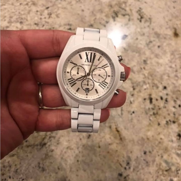 Michael Khors watch - Picture 2 of 5